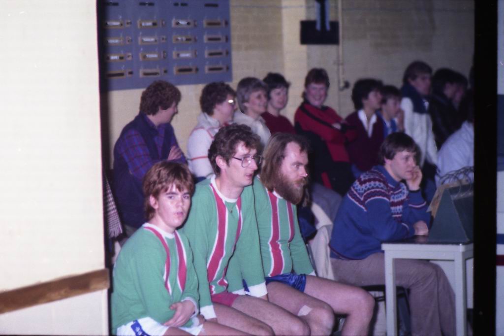 1982 - DMV - MCM Zaalvoetbal 2-10.jpg
