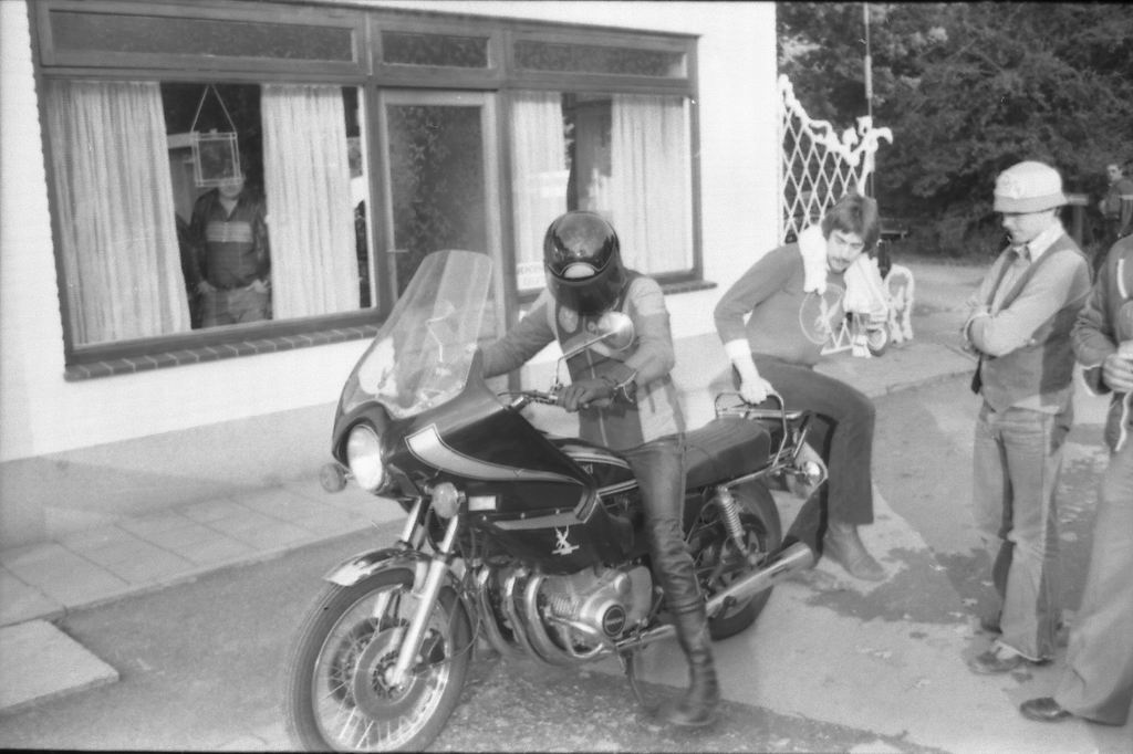 1977 - Bokkerijderstreffen z-11.jpg