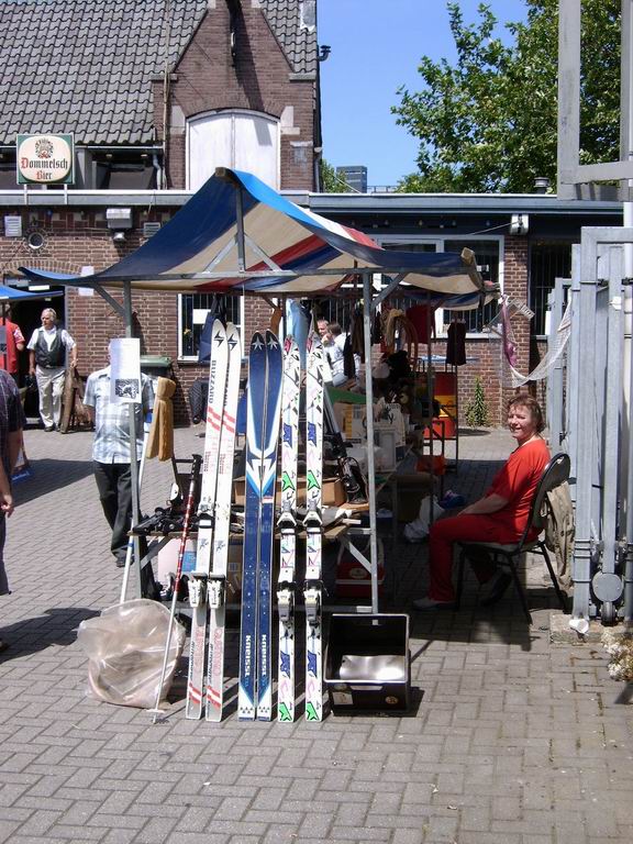 2005 - Rommelmarkt, 26-06 018.jpg