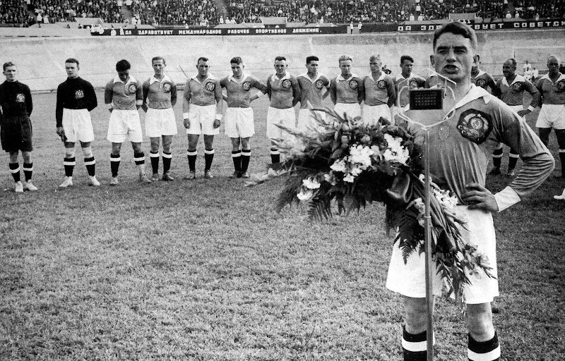 Капитан Старостин перед началом матча.: foto_history — LiveJournal