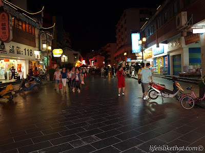 guilin, pedestrian street