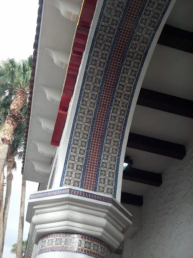 Gold Coast Spanish Tile Arch