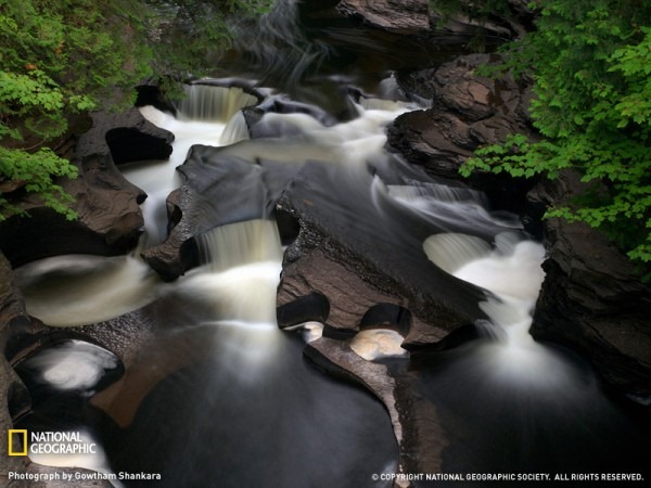 [Porcupine-Mountains-Waterfall[4].jpg]