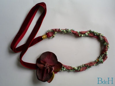 [Collar Turq-Grana_400x300[7].jpg]