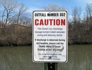 Sewage outfall warning near Chicago (Photo by Lance Szydzik) 