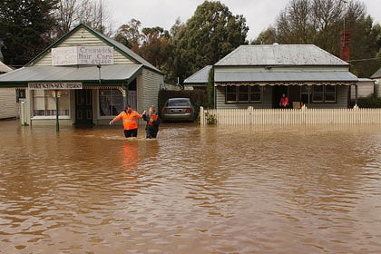 Flooded main street in Creswick, Australia, 5 September 2010. Ken Irwin