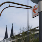 Der Rundgang führt uns an prägnanten Kölner Punkten vorbei.