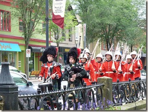 P1010017 Fredericton relève de la garde