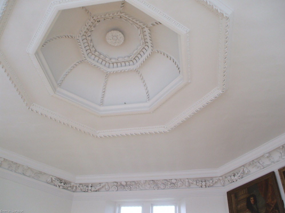 [Ceiling detail of Sir Christopher Wren's Octagon Room[8].jpg]