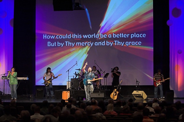 [wesworship[3].jpg]