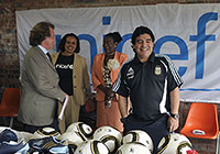 Carlos Sersale e Diego Maradona