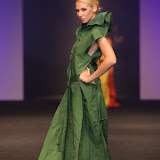 presentace nastavení 1 sec. ZIMA -PRINCEZNY finále Top Styl Designer 2006 UNIVERSE VERSE UNI -střih bezezbytku - společenský oděv