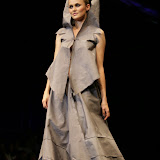 presentace nastavení 1 sec.ZIMA -PRINCEZNY finále Top Styl Designer 2006 UNIVERSE VERSE UNI -střih bezezbytku - společenský oděv