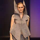 presentace nastavení 1 sec.ZIMA -PRINCEZNY finále Top Styl Designer 2006 UNIVERSE VERSE UNI -střih bezezbytku - společenský oděv