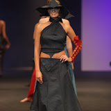 presentace nastavení 1 sec.ZIMA -PRINCEZNY finále Top Styl Designer 2006 UNIVERSE VERSE UNI -střih bezezbytku - společenský oděv