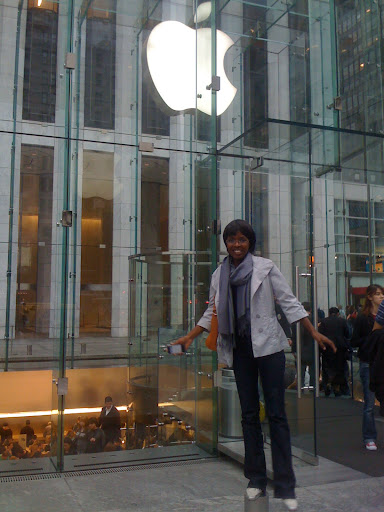 Apple Apple