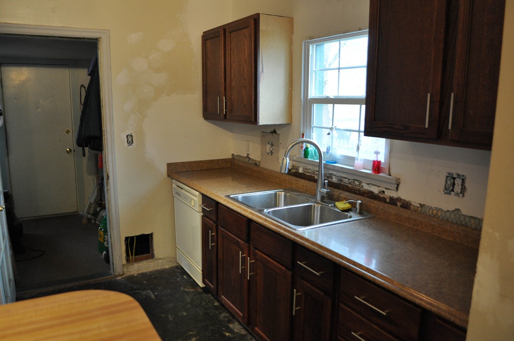[Kitchen 2 (1 of 1)[6].jpg]