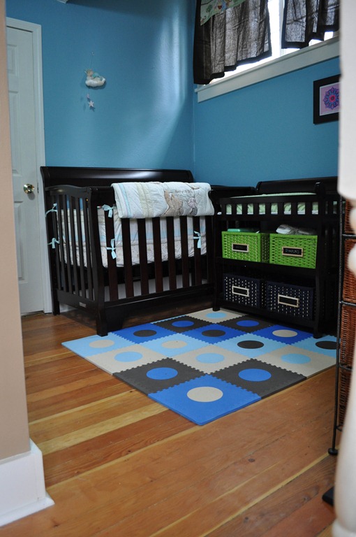 [babyroomcrib (1 of 1)[5].jpg]