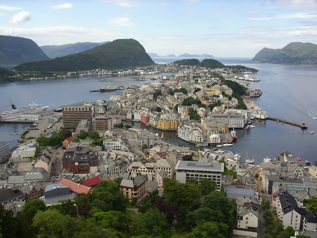 Norsko 243 Aalesund.jpg