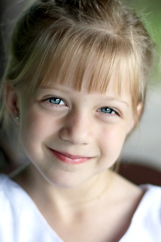 [flower girl[2].jpg]