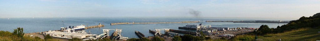 [Dover Harbour Panorama (1024x134)[2].jpg]