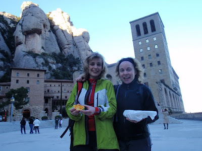 S�lvia i N�ria a Montserrat