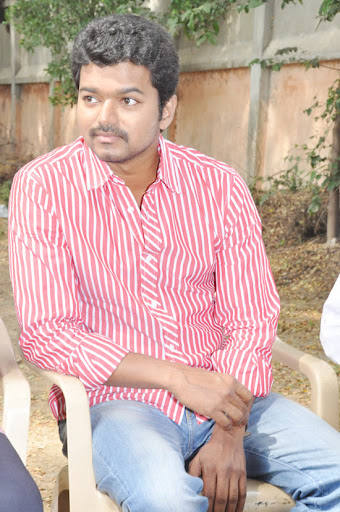Vijay Charity saves boy life Vijay Charity saves boy life