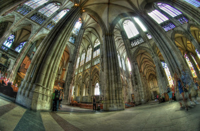 DSC07897_8_9_tonemapped.jpg
