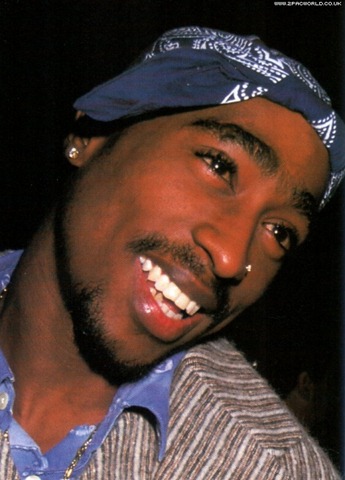 [2pacPics74[5].jpg]