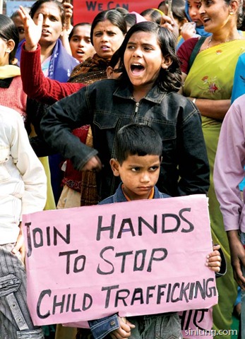 [child trafficking india[5].jpg]