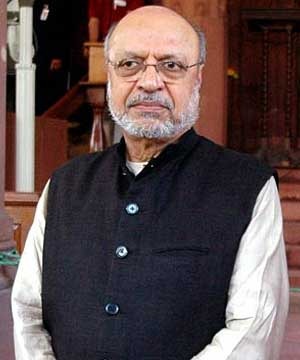 [Shyam_Benegal[3].jpg]