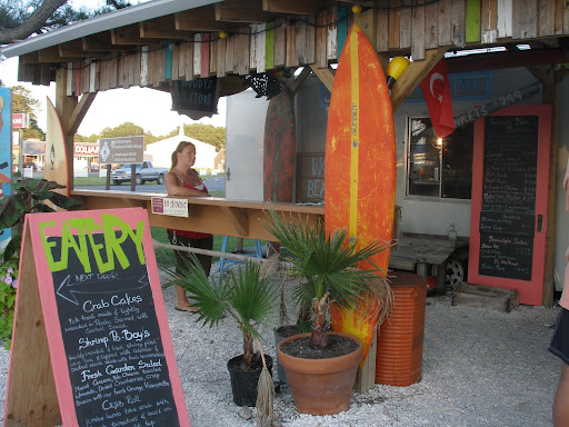  chincoteague, va: woodys beach barbecue and eatery