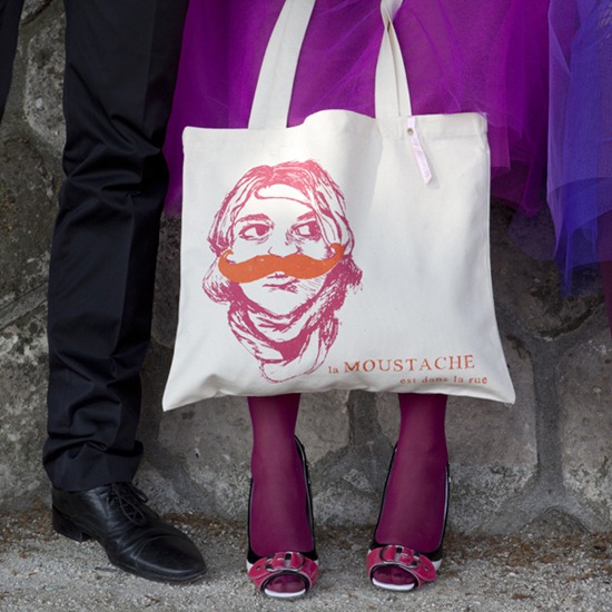 tote_moustache_3 tote_moustache_3