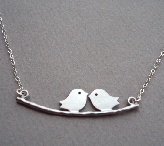[birdies necklace[2].jpg]