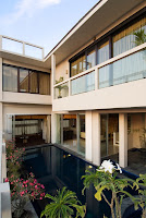 http://lh3.ggpht.com/_qWTvnTto_fE/SoOMV-NcnuI/AAAAAAAABVo/swpG-cH8CMg/s200/SkyHouse-Exterior3.jpg