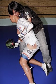 [azizul husni[5].jpg]