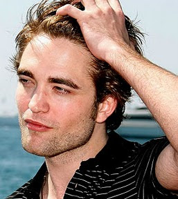 Robert Pattinson diz estar louquinho para interpretar Jeff Buckley no cinema