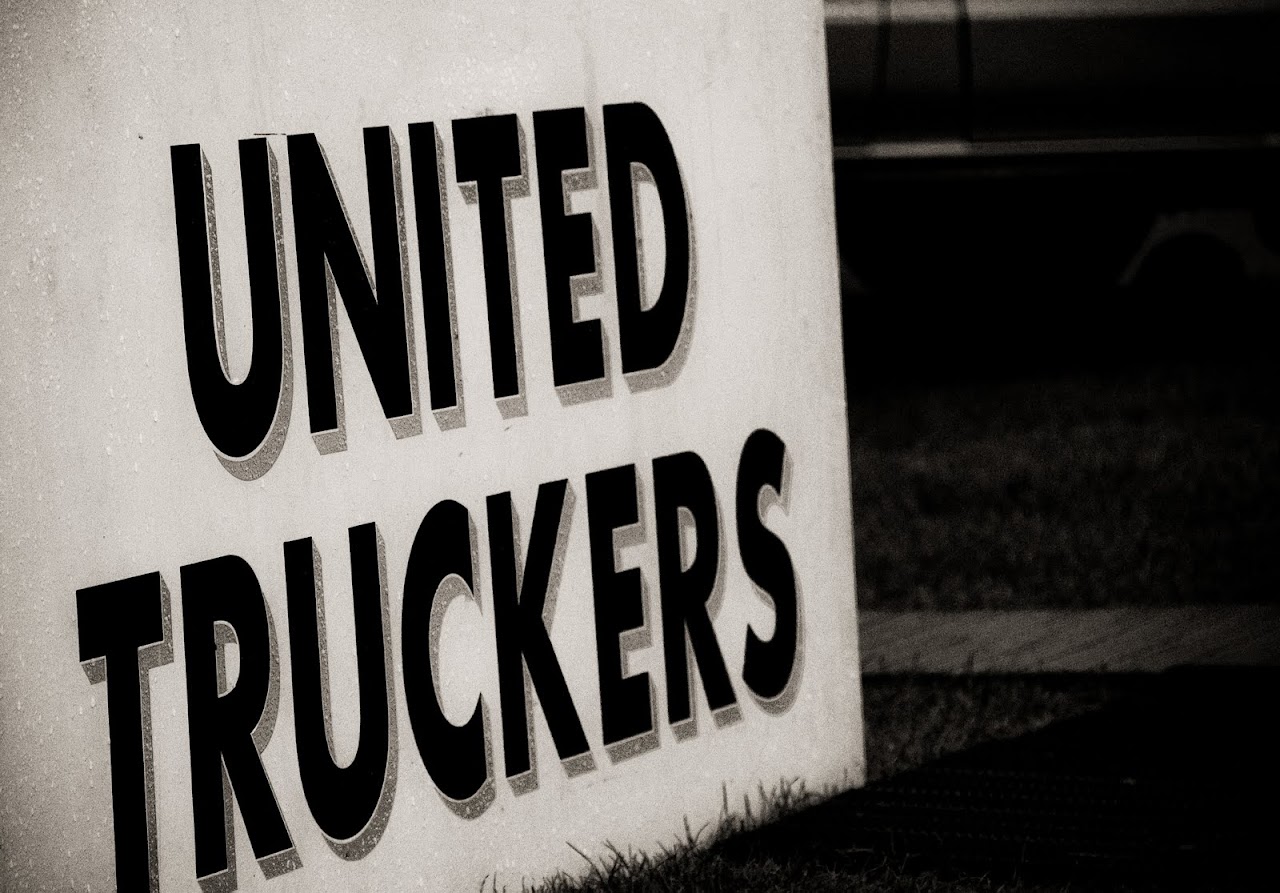 NC at Truckfest 2010 - United we stand, prostitutes we murder. - 284_United