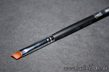 smallanglebrush