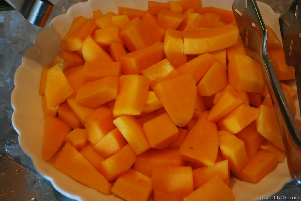 [Bellevue Hotel Buffet023[2].jpg]