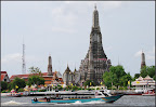 Wat Arun od řeky Chao Phraya