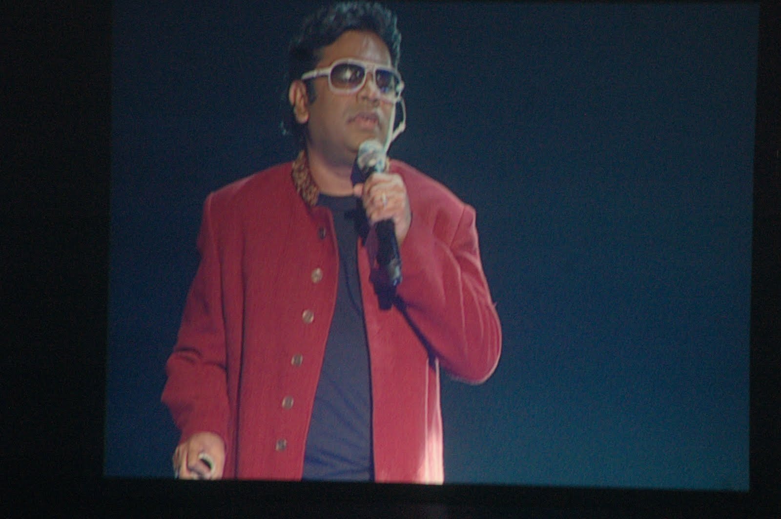 [20100613 Jai Ho A R Rahman Performance at Patriot Center VA 125[3].jpg]