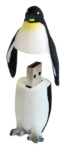 [WWF Penguin USB drive 1[5].jpg]