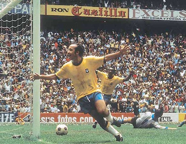 [copa-1970-brasil-italia-tostao-pele[3].jpg]