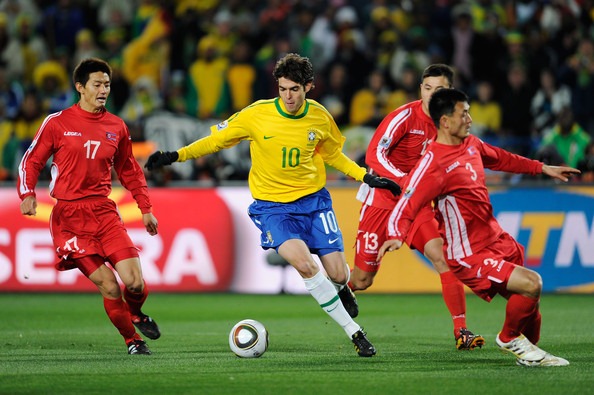 [Brazil+v+North+Korea+Group+G+2010+FIFA+World+VyE5Kq_AL1Zl[4].jpg]