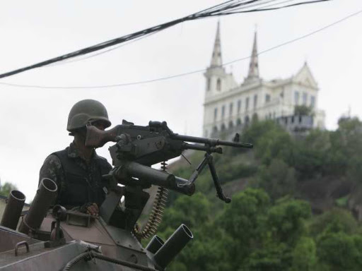 Fotos da guerra no RJ
