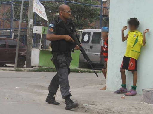Fotos da guerra no RJ