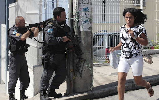 Fotos da guerra no RJ