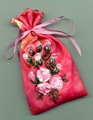 [rose.sachet[2].jpg]
