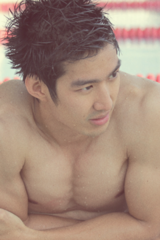 asian-males-Deaw-Suriyon-Aroonwattanakul-Hot-Thai-Actor-เดี่ยว-สุริยนต์-โชว์หุ่น-ชุดว่ายน้ำ-14